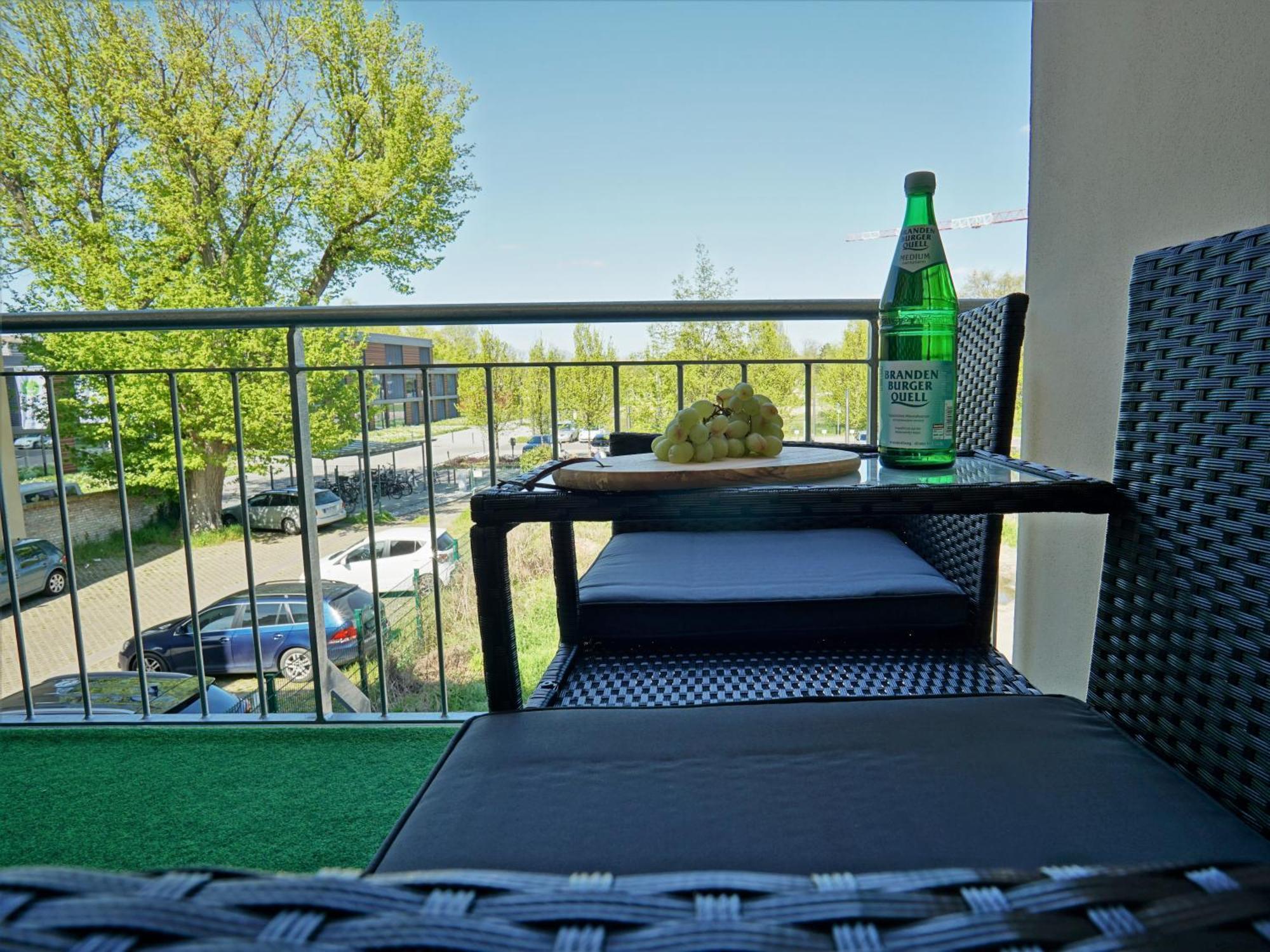 Apartamento "Hogulu" Brandenburg, Balkon, Neustadt, Kueche, Wassernaehe - Parkplatz Inklusive Brandenburg  Habitación foto