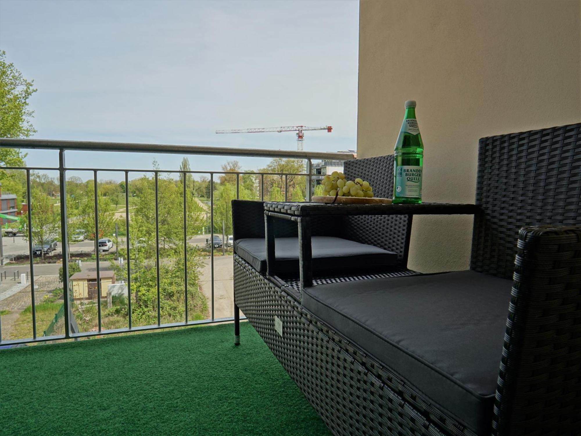 Apartamento "Hogulu" Brandenburg, Balkon, Neustadt, Kueche, Wassernaehe - Parkplatz Inklusive Brandenburg  Habitación foto