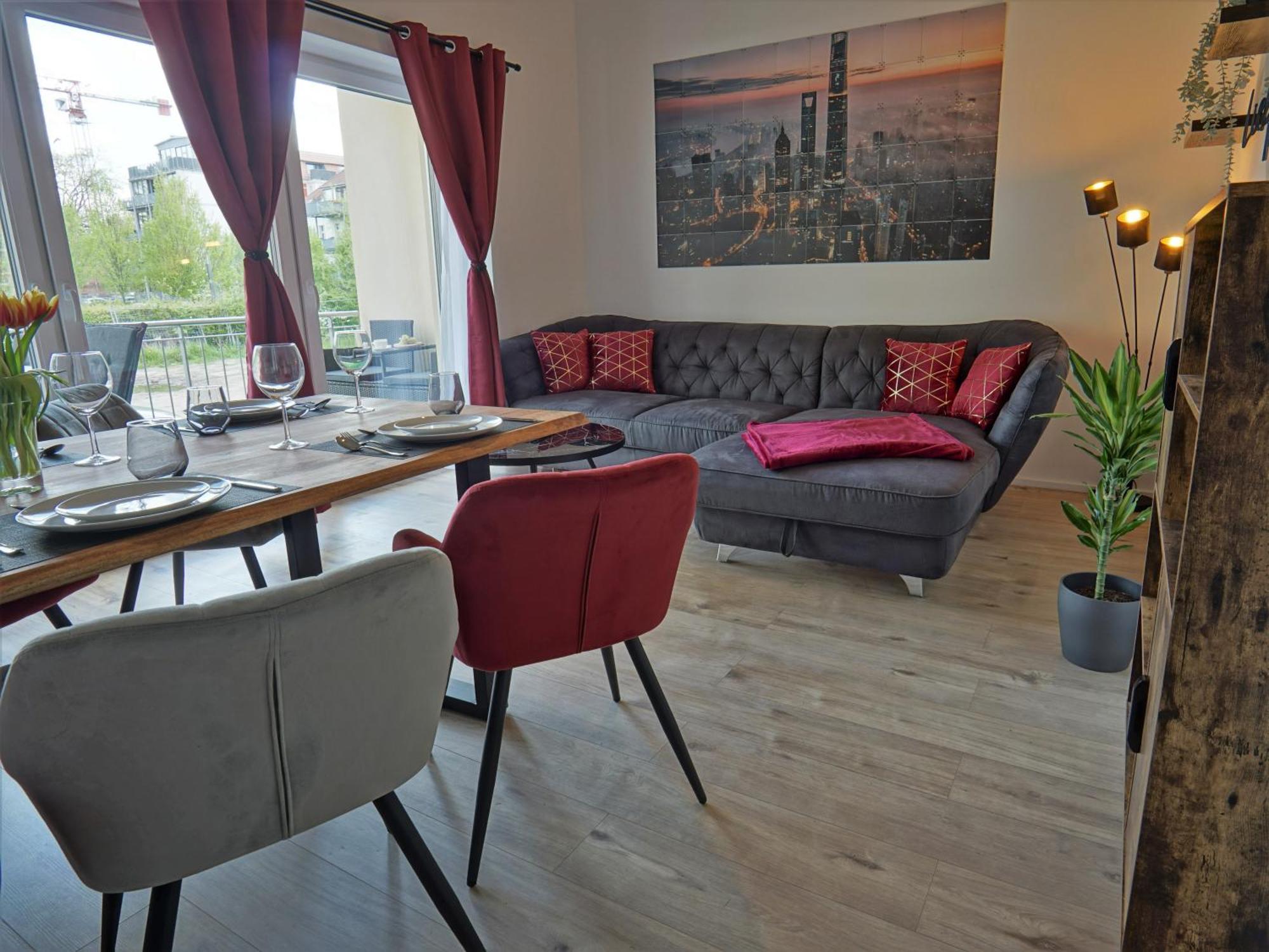 Apartamento "Hogulu" Brandenburg, Balkon, Neustadt, Kueche, Wassernaehe - Parkplatz Inklusive Brandenburg  Habitación foto